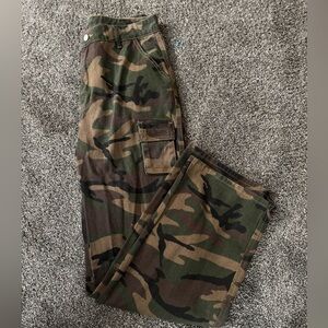 SHEIN Green Camouflage Cargo Pants